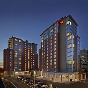 Otel Hampton By Hilton Downtown